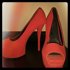Red hot heels
